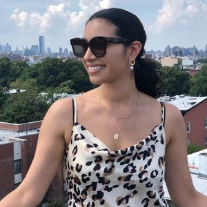 Meet your Posher, Kayla